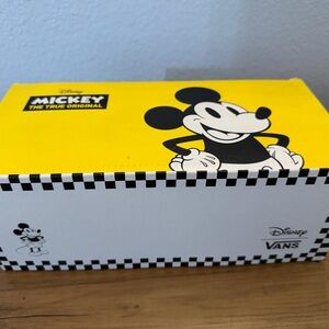 Vans Disney Mickey Mouse Black Shoe women’s size 5.5